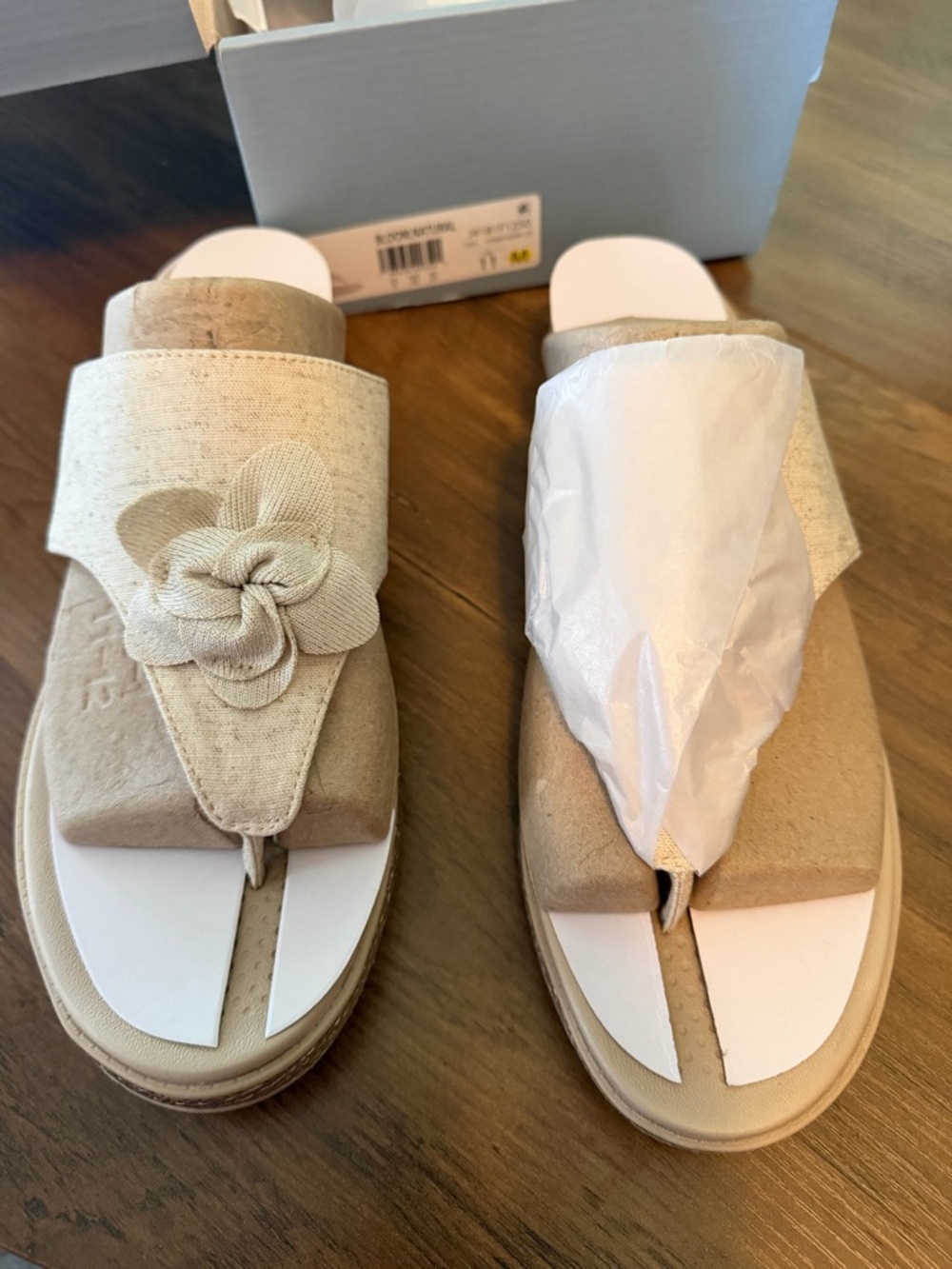 Life Stide Bloom Wedge Sandal